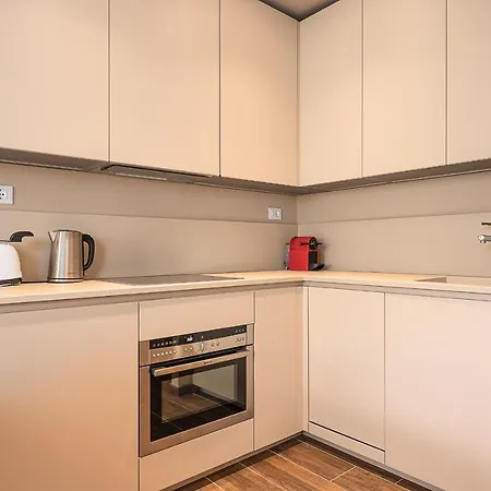 Hemeras Boutique Homes : 200m From The Skylift Apartment