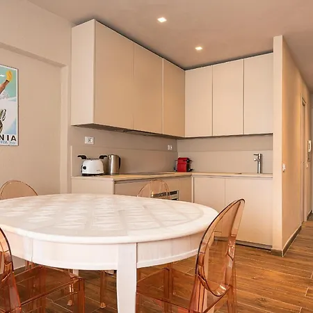 Hemeras Boutique Homes : 200m From The Skylift